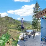 Location Les Iris Holiday home