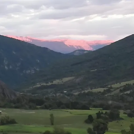 Location Les Iris 度假居 *