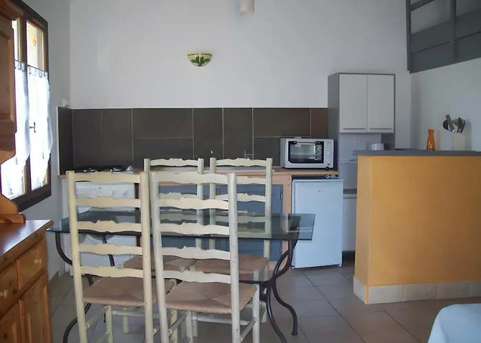 Location Les Iris Holiday home